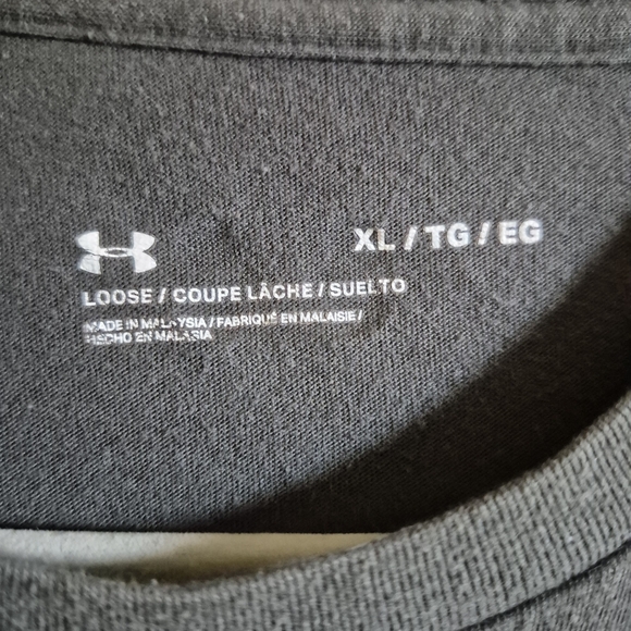 Under Armour Men's Charcoal Graphic Tee - Picture 3 of 4